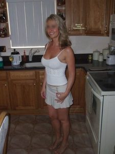 Cougar chaude et disponible pour plan coquin dans le 44