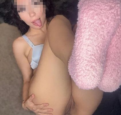 Brunette de 20 ans veut un sexfriend sur Rezé