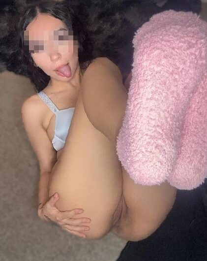 Brunette de 20 ans veut un sexfriend sur Rezé